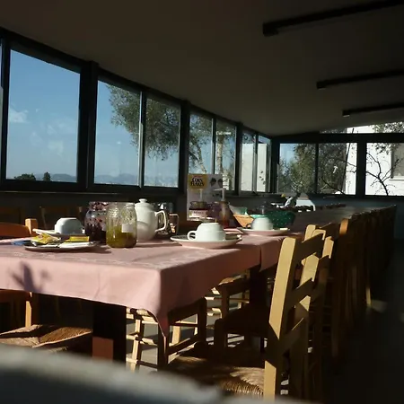 Cascina Dei Peri مزرعة للإقامة