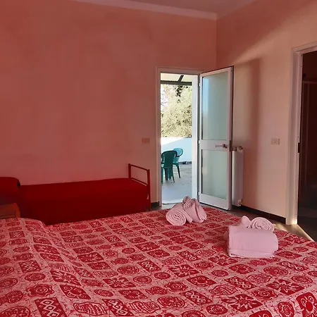 Cascina Dei Peri * كاستيلنوفو ماغرا