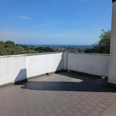 Фермерский дом Cascina Dei Peri Кастельнуово-ди-Магра